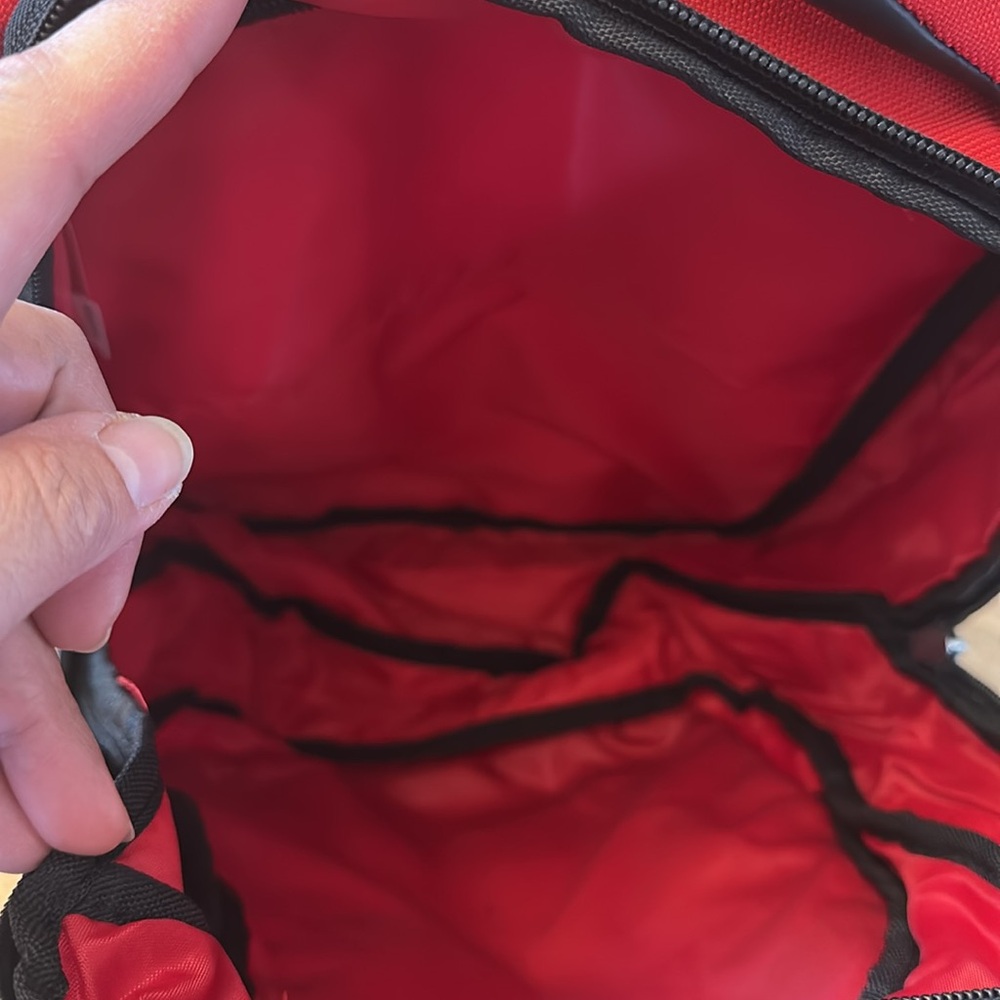 FERRARI ⭐️ BACKPACK - Picture 6 of 9